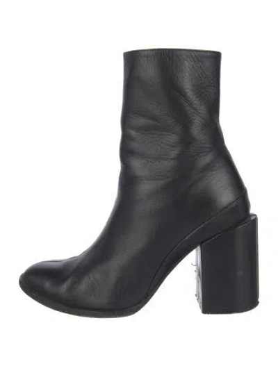 Pre-owned Dear Frances Leather Boots In Black