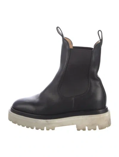 Pre-owned Dear Frances Leather Chelsea Boots In Black