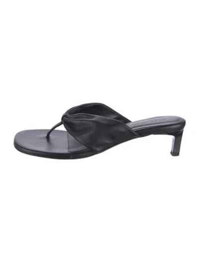 Pre-owned Dear Frances Leather Flip Flops In Black