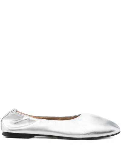 Dear Frances Metallic Leather Ballet Flats In Gray
