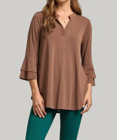 Dear Scarlett Bell Top - Plus In Mocha In Multi