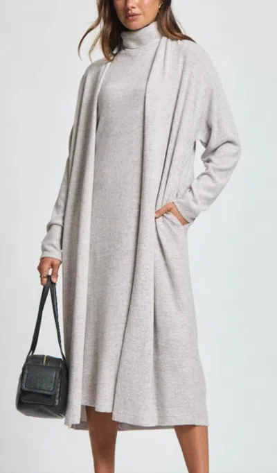 Dear Scarlett Glam Set In Grey In Gray