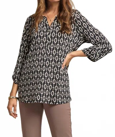 Dear Scarlett Luxe Lizzy Blouse In Black