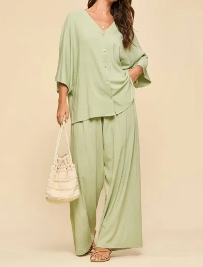 Dear Scarlett Relaxed And Refined Vista Set In Sage In Green