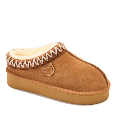 DEARFOAMS FIRESIDE BY DEARFOAMS WOMEN'S QUEENSTOWN GENUINE SHEARLING CLOG WITH EMBROIDERY
