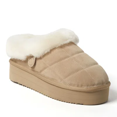 Dearfoams Women's Fireside By  Bendigo Genuine Shearling Quilted Platform Clog In Sand