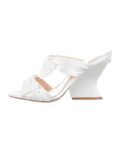 Pre-owned Dee Ocleppo Satin Sandals In White