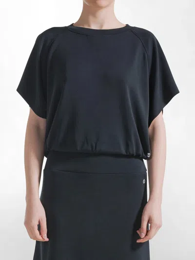 Deha In Black