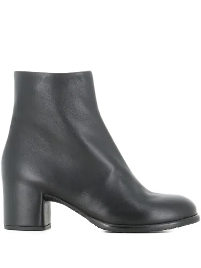 Del Carlo Block-heel Boot In Black