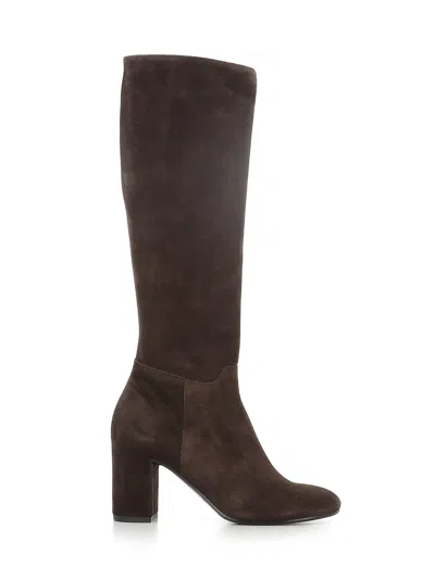 Del Carlo Block-heel Suede Boots In Brown