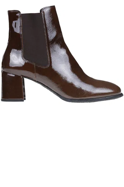 Del Carlo Holly Ankle Boots In Brown