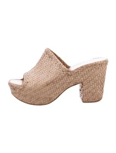 Pre-owned Del Carlo Raffia Braided Accents Slides In Neutral