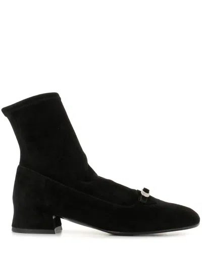 DEL CARLO SUEDE ANKLE BOOTS