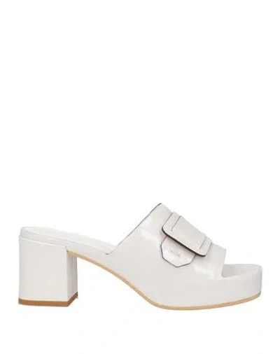 Del Carlo Woman Sandals White Size 8 Leather
