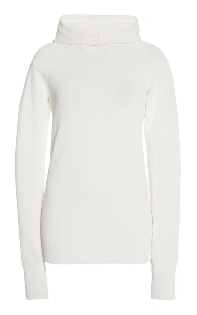 Del Core Knit Hoodie Sweater In White