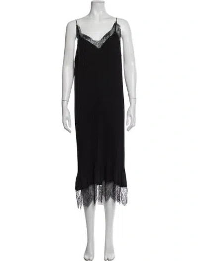 Pre-owned Delfi Collective V-neck Midi Length Dress In Black