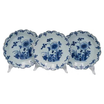 Pre-owned Delft Antique  Set Of 18th Century Blue And White Plates With Scalloped Rim