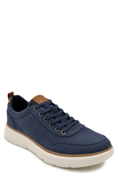 Delo Go Green Low Top Sneaker In Blue