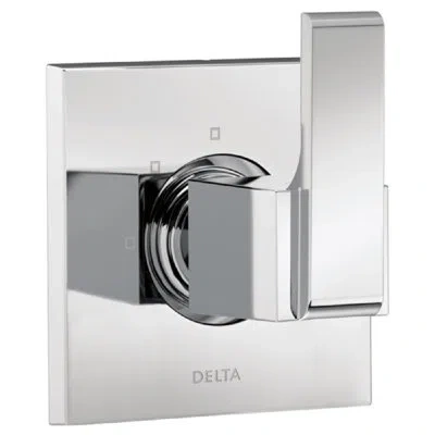 Delta Ara 4.5" W X 5.25" H Shower Diverter In Chrome