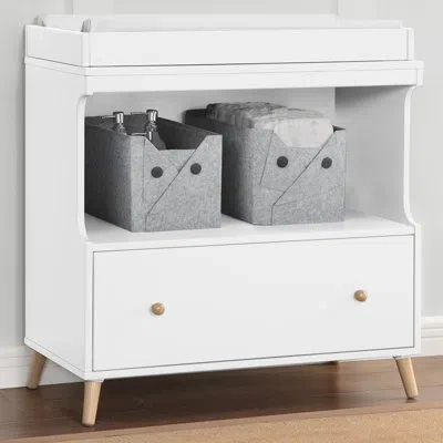 Delta Children Essex Convertible Changing Table In White