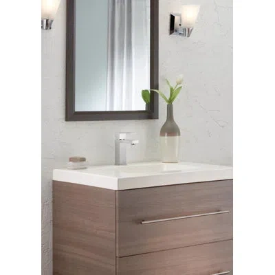 Delta Modern Single Hole Bathroom Faucet With Drain Assembly In Chrome