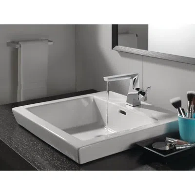 Delta Single Handle Bathroom Faucet In Lumicoat Chrome
