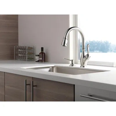 Delta Soap / Lotion Dispenser In Spotshield Stainless