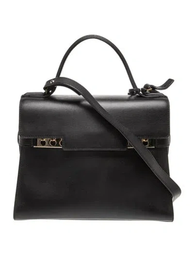 Pre-owned Delvaux Leather Tempête Mm In Black