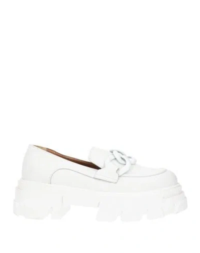 D'emblee D'emblée Woman Loafers White Size 9 Leather