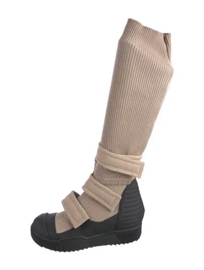 Pre-owned Demobaza Rubber Rain Boots In Black