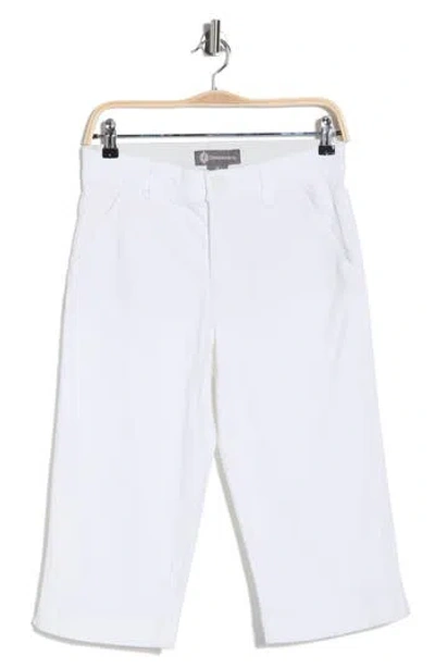 Democracy Capri Jeans In White