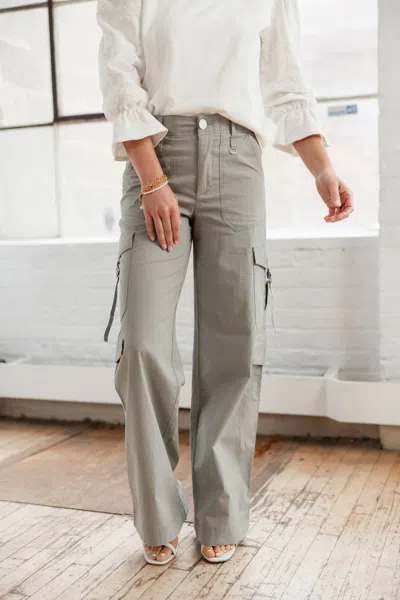 Democracy Double Pocket Wide Leg Utility Pant In Beige In Gray