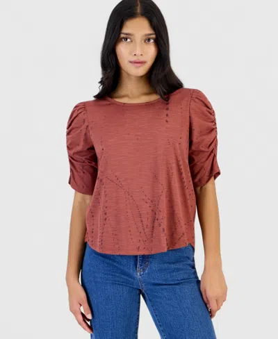 Democracy Petite Printed Ruched-sleeve Scoop-neck Top In Burnt Henna