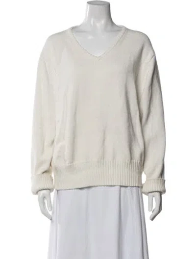 Pre-owned Demylee V-neck Sweater In Neutrals