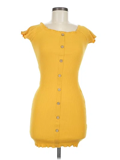 Pre-owned Derek Heart Casual Dress In Yellow