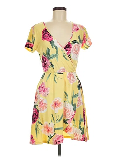 Pre-owned Derek Heart Casual Dress In Yellow
