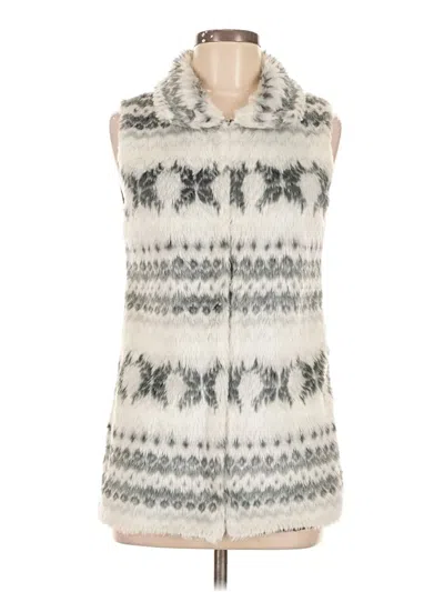 Pre-owned Derek Heart Faux Fur Vest In Ivory