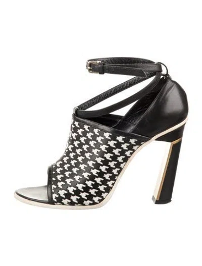 Pre-owned Derek Lam Leather Houndstooth Print Pumps In Black