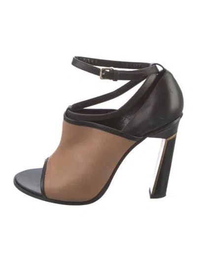 Pre-owned Derek Lam Leather Pumps In Neutral