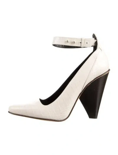 Pre-owned Derek Lam Leather Pumps In Neutral
