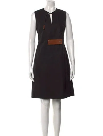 Pre-owned Derek Lam V-neck Knee-length Dress In Black