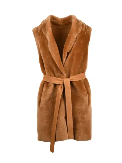 Desa 1972 Caramel Shearling Leather Vest In Brown