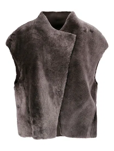 Desa 1972 Shearling Gilet In Brown