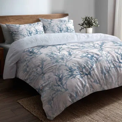 Design Art Animal Print Bedding Set Of 4 - Coastal Light Reef Blue Bed Comforter Set In Blue;white