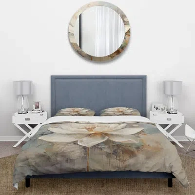 Design Art Antique Lotus Connection I - Floral Duvet Cover Set - Microfiber Polyester In White;beige