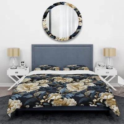 Design Art Beige And Blue Ornate Damask Legacy - Floral Duvet Cover Set In Blue;beige