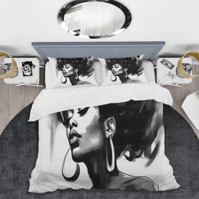 Design Art Black And White African American Woman Iii Beddingmicrofiber / Polyester Duvet Cover Set In Black;white