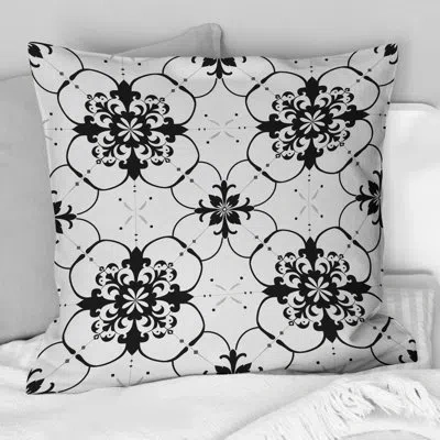 Design Art Black White Quatrefoil Viii - Transitional Throw Pillow In Black;white