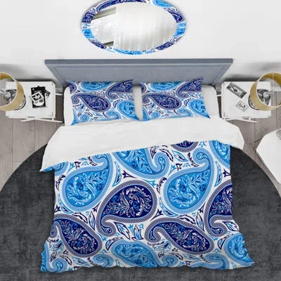 Design Art Blue And White Paisley - Patterned Duvet Cover Set In Blue,white