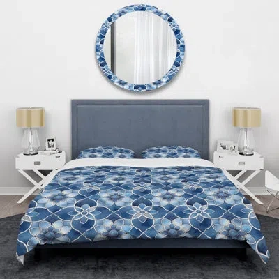 Design Art Blue White Quatrefoil Patterns Ii - Modern Duvet Cover Set In Blue;white
